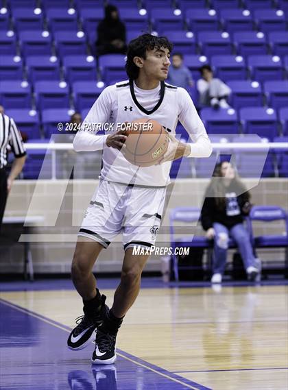 Thumbnail 2 in Clark vs. Harlan photogallery.