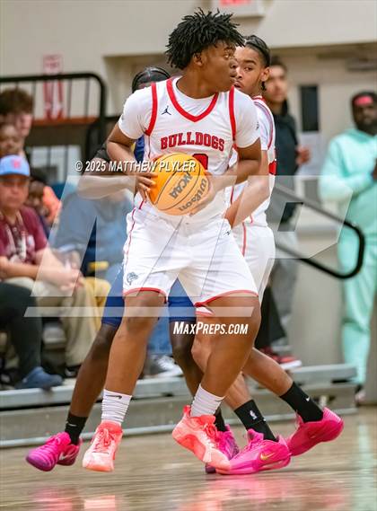 Thumbnail 2 in New Life Christian Academy vs. Berean Baptist Academy (Veterans Showcase 2025) photogallery.