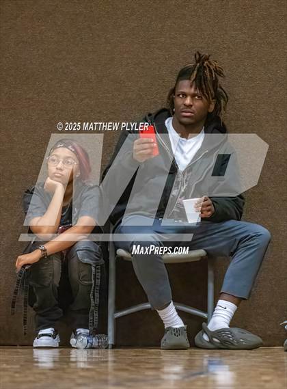 Thumbnail 3 in New Life Christian Academy vs. Berean Baptist Academy (Veterans Showcase 2025) photogallery.