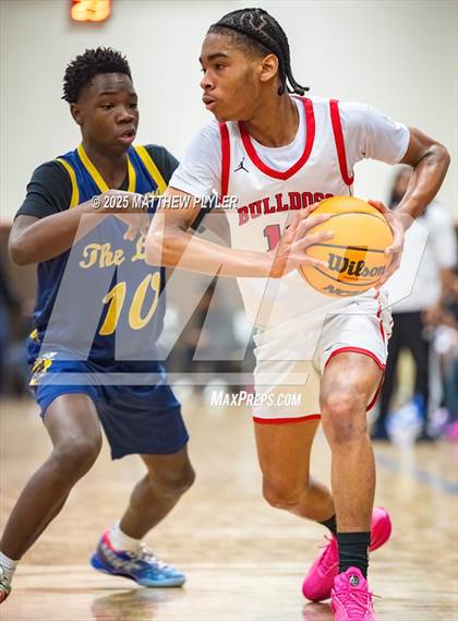 Thumbnail 3 in New Life Christian Academy vs. Berean Baptist Academy (Veterans Showcase 2025) photogallery.