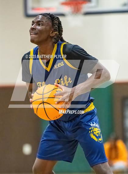 Thumbnail 2 in New Life Christian Academy vs. Berean Baptist Academy (Veterans Showcase 2025) photogallery.