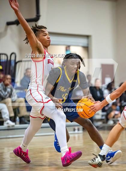 Thumbnail 2 in New Life Christian Academy vs. Berean Baptist Academy (Veterans Showcase 2025) photogallery.