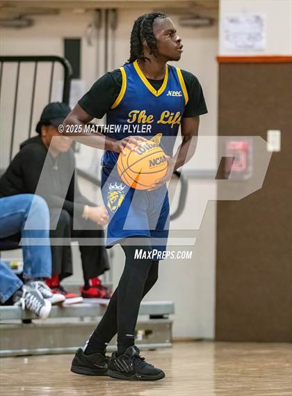 Thumbnail 3 in New Life Christian Academy vs. Berean Baptist Academy (Veterans Showcase 2025) photogallery.