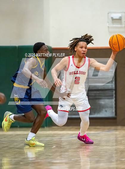 Thumbnail 2 in New Life Christian Academy vs. Berean Baptist Academy (Veterans Showcase 2025) photogallery.