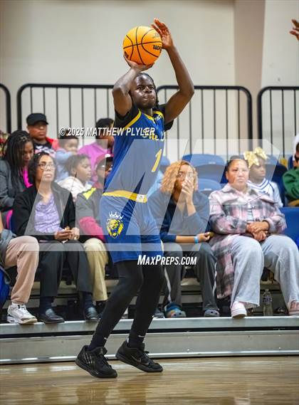 Thumbnail 1 in New Life Christian Academy vs. Berean Baptist Academy (Veterans Showcase 2025) photogallery.