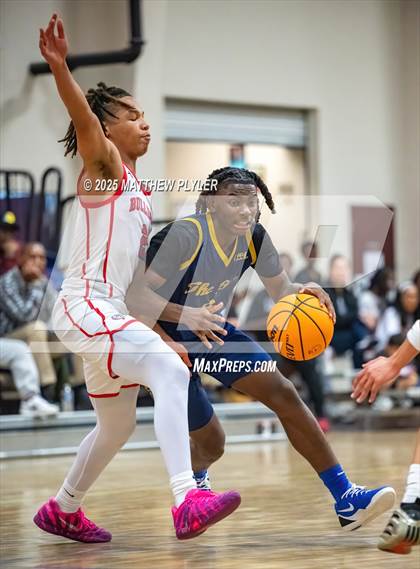 Thumbnail 1 in New Life Christian Academy vs. Berean Baptist Academy (Veterans Showcase 2025) photogallery.