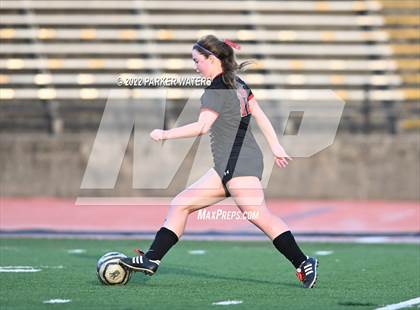 Thumbnail 3 in Episcopal of Acadiana vs. Academy of the Sacred Heart (LHSAA Div IV Semifinals) photogallery.