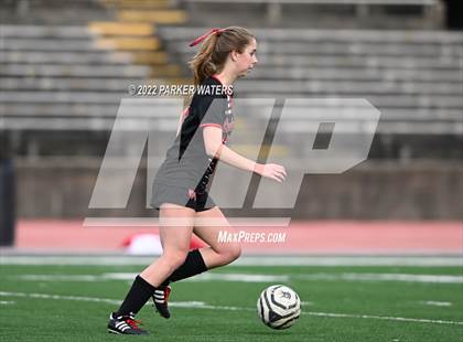 Thumbnail 1 in Episcopal of Acadiana vs. Academy of the Sacred Heart (LHSAA Div IV Semifinals) photogallery.