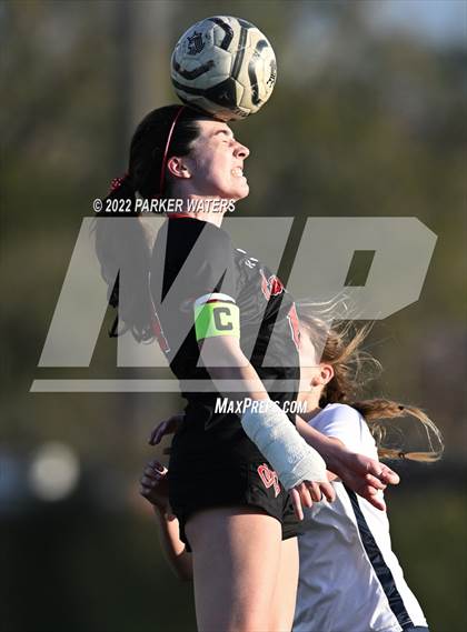 Thumbnail 2 in Episcopal of Acadiana vs. Academy of the Sacred Heart (LHSAA Div IV Semifinals) photogallery.