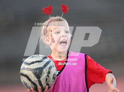 Thumbnail 1 in Episcopal of Acadiana vs. Academy of the Sacred Heart (LHSAA Div IV Semifinals) photogallery.