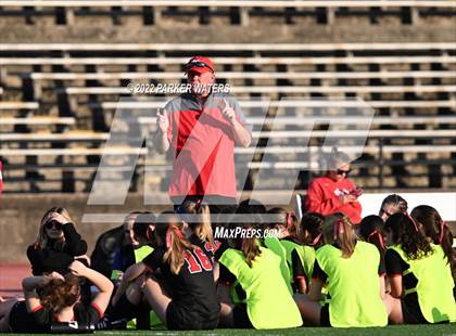 Thumbnail 3 in Episcopal of Acadiana vs. Academy of the Sacred Heart (LHSAA Div IV Semifinals) photogallery.