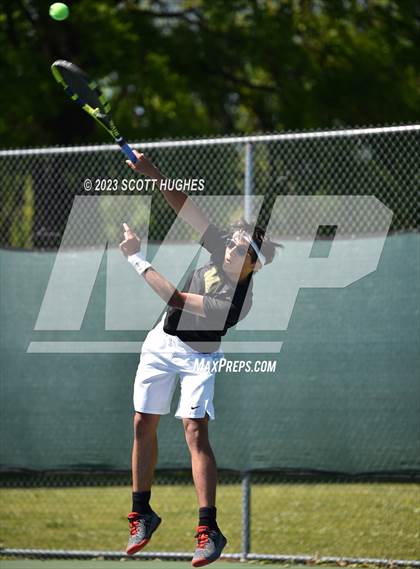 Thumbnail 1 in TSSAA 2A District 8 Individuals (Round 3) photogallery.
