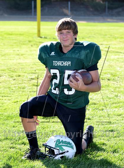 Thumbnail 1 in Tehachapi JV Football Team and Individual Portraits  photogallery.
