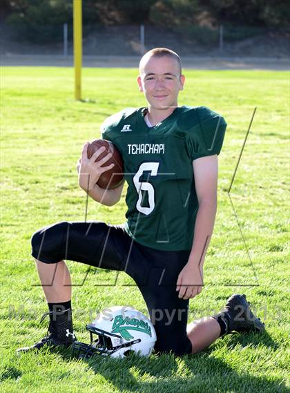 Thumbnail 2 in Tehachapi JV Football Team and Individual Portraits  photogallery.