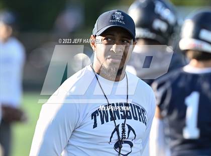 Thumbnail 2 in Hudson @ Twinsburg photogallery.