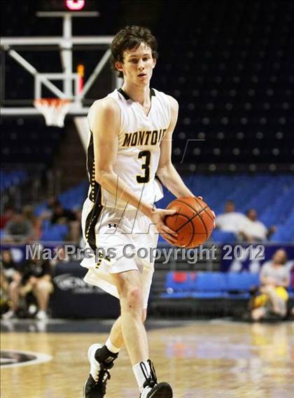 Thumbnail 3 in Neumann-Goretti vs. Montour (PIAA AAA Final) photogallery.