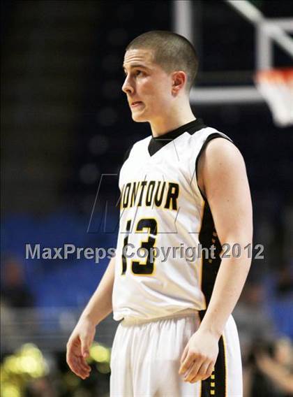 Thumbnail 3 in Neumann-Goretti vs. Montour (PIAA AAA Final) photogallery.