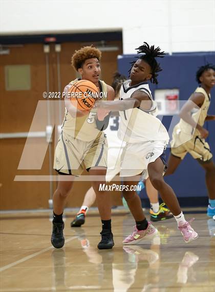 Thumbnail 3 in Hylton @ Osbourn photogallery.