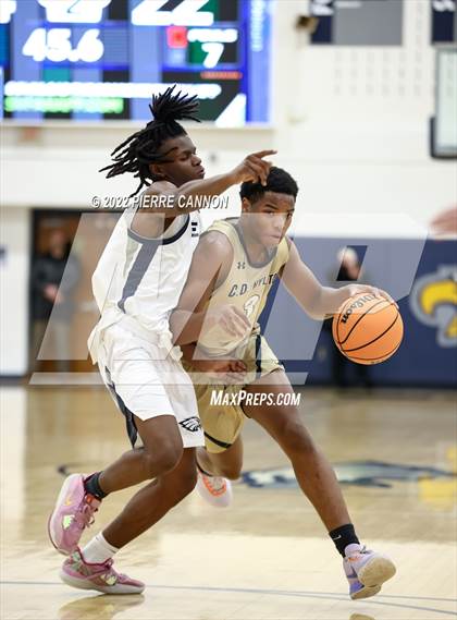Thumbnail 3 in Hylton @ Osbourn photogallery.