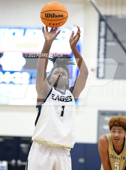 Thumbnail 2 in Hylton @ Osbourn photogallery.