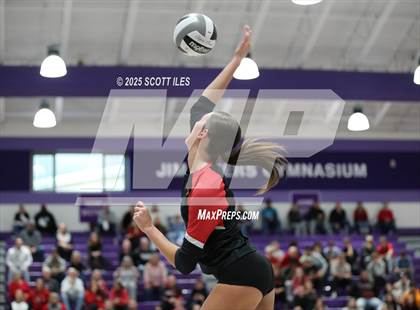 Thumbnail 2 in Gallia Academy vs Circleville (OHSAA D4 District Final) photogallery.