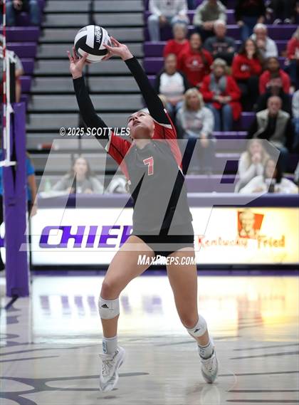 Thumbnail 3 in Gallia Academy vs Circleville (OHSAA D4 District Final) photogallery.