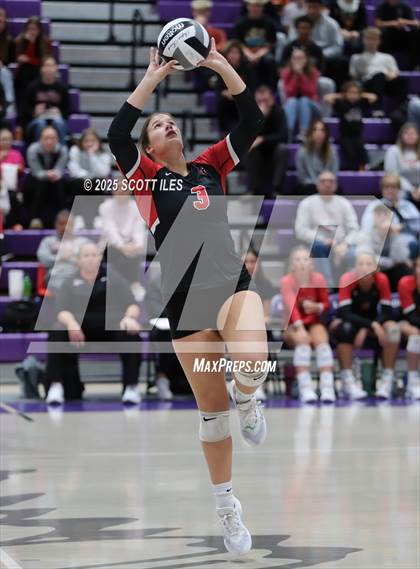 Thumbnail 1 in Gallia Academy vs Circleville (OHSAA D4 District Final) photogallery.