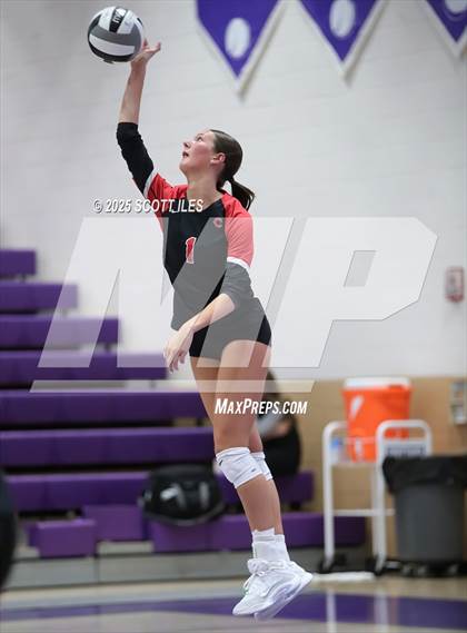 Thumbnail 3 in Gallia Academy vs Circleville (OHSAA D4 District Final) photogallery.