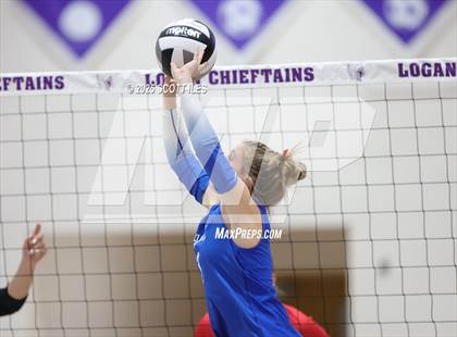 Thumbnail 1 in Gallia Academy vs Circleville (OHSAA D4 District Final) photogallery.