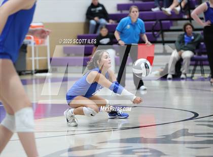 Thumbnail 3 in Gallia Academy vs Circleville (OHSAA D4 District Final) photogallery.