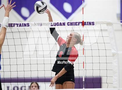 Thumbnail 3 in Gallia Academy vs Circleville (OHSAA D4 District Final) photogallery.