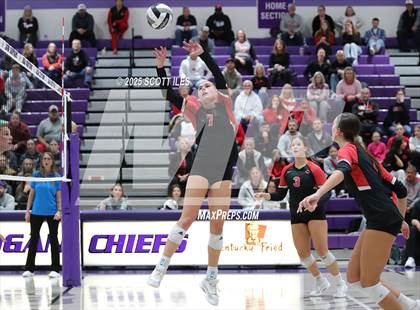 Thumbnail 2 in Gallia Academy vs Circleville (OHSAA D4 District Final) photogallery.