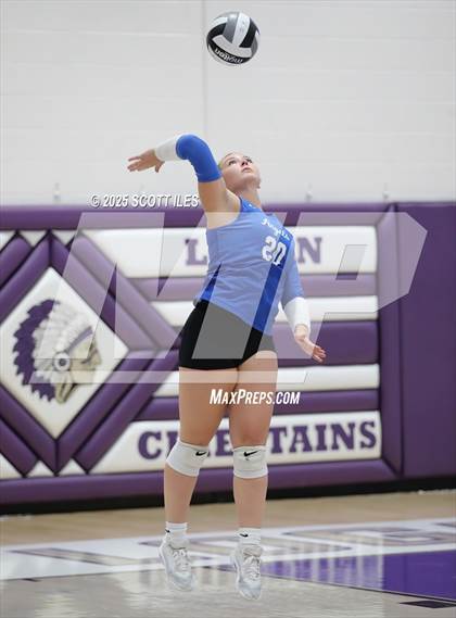Thumbnail 3 in Gallia Academy vs Circleville (OHSAA D4 District Final) photogallery.