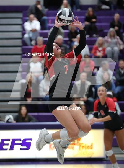 Thumbnail 2 in Gallia Academy vs Circleville (OHSAA D4 District Final) photogallery.