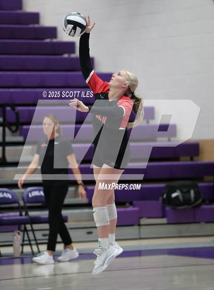 Thumbnail 2 in Gallia Academy vs Circleville (OHSAA D4 District Final) photogallery.