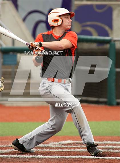 Thumbnail 3 in Riley County vs. Humboldt (KSHSAA 3A Quarterfinal) photogallery.