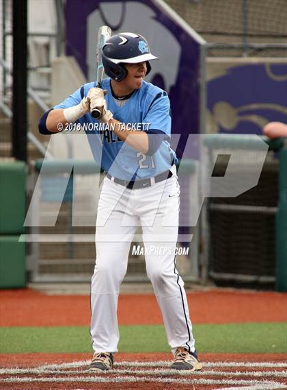 Thumbnail 2 in Riley County vs. Humboldt (KSHSAA 3A Quarterfinal) photogallery.