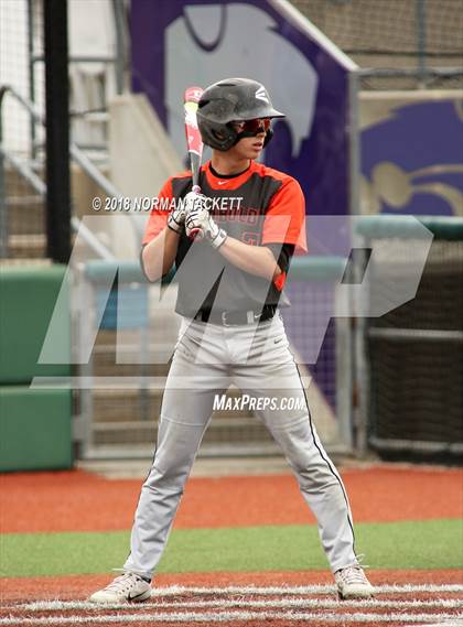 Thumbnail 3 in Riley County vs. Humboldt (KSHSAA 3A Quarterfinal) photogallery.