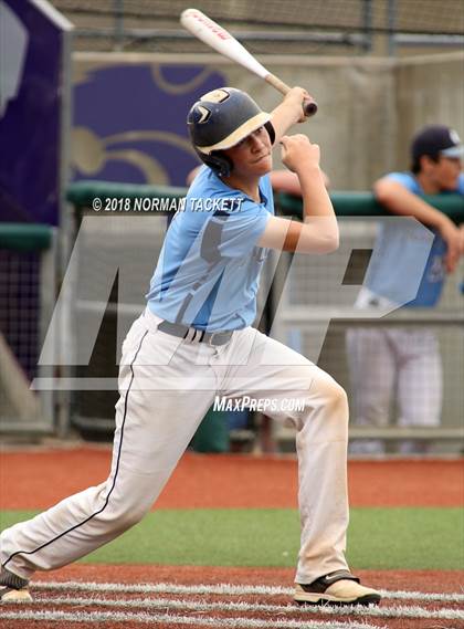 Thumbnail 2 in Riley County vs. Humboldt (KSHSAA 3A Quarterfinal) photogallery.