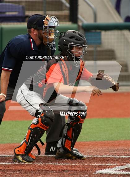 Thumbnail 2 in Riley County vs. Humboldt (KSHSAA 3A Quarterfinal) photogallery.