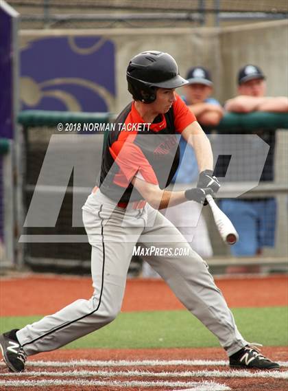Thumbnail 2 in Riley County vs. Humboldt (KSHSAA 3A Quarterfinal) photogallery.