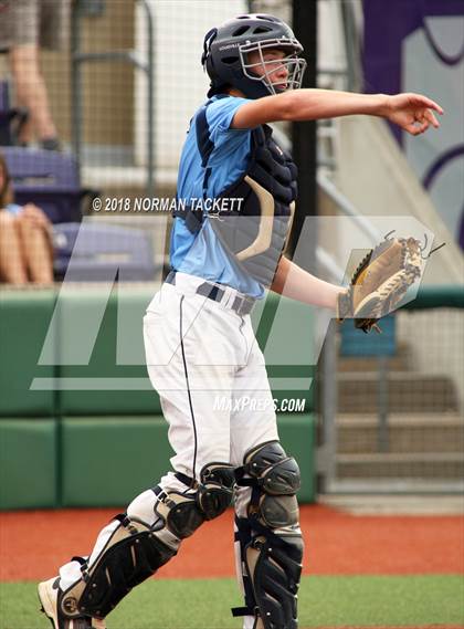 Thumbnail 3 in Riley County vs. Humboldt (KSHSAA 3A Quarterfinal) photogallery.