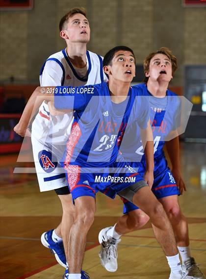 Thumbnail 3 in Los Altos vs. Los Alamitos (Nike Extravaganza) photogallery.