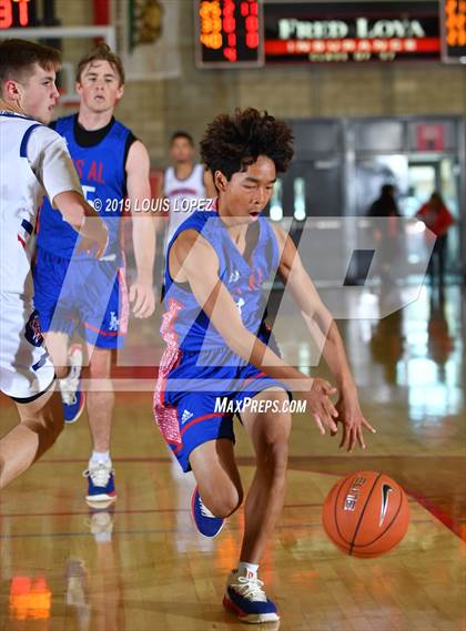 Thumbnail 2 in Los Altos vs. Los Alamitos (Nike Extravaganza) photogallery.
