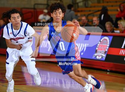 Thumbnail 2 in Los Altos vs. Los Alamitos (Nike Extravaganza) photogallery.