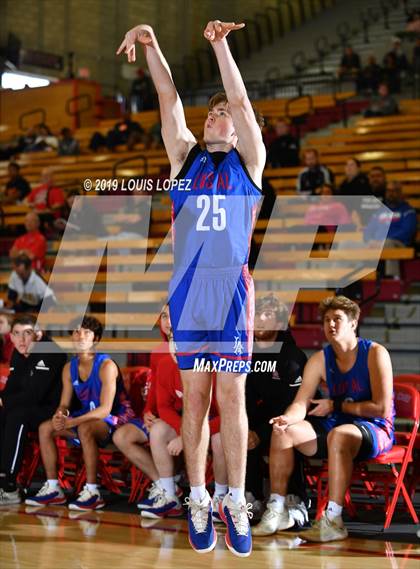Thumbnail 2 in Los Altos vs. Los Alamitos (Nike Extravaganza) photogallery.