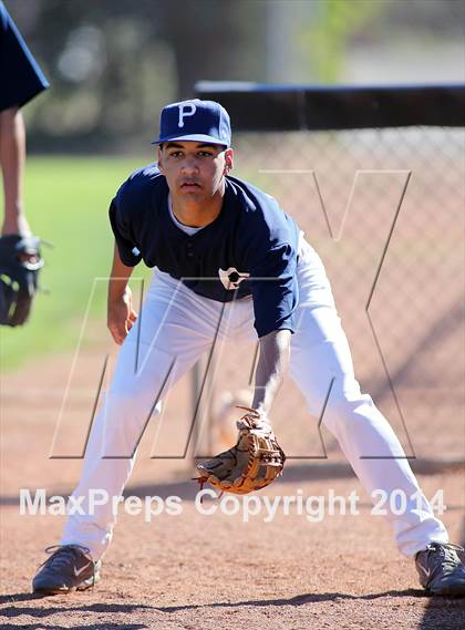 Thumbnail 2 in Pueblo vs. Eastwood (Panther Invitational) photogallery.