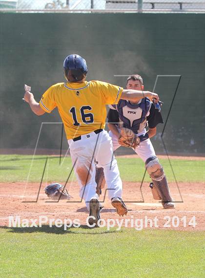 Thumbnail 3 in Pueblo vs. Eastwood (Panther Invitational) photogallery.
