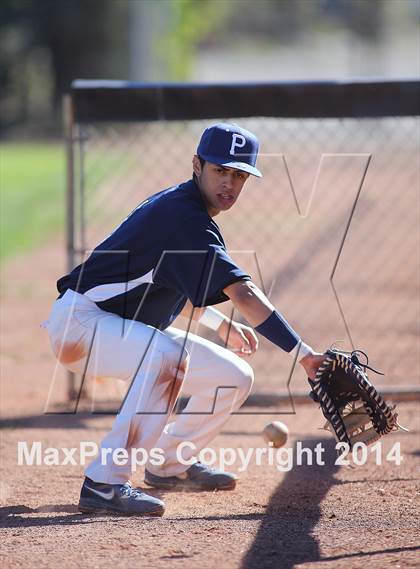 Thumbnail 2 in Pueblo vs. Eastwood (Panther Invitational) photogallery.