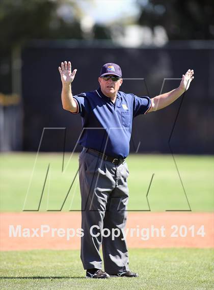 Thumbnail 1 in Pueblo vs. Eastwood (Panther Invitational) photogallery.